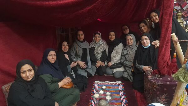 جشنواره قومی و محلی در دبستان آرمیتا مصلی نژاد ناحیه 7