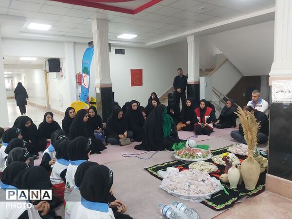 نشست صمیمی معاون پرورشی و کارشناسان پرورشی با خبرنگاران پانا به‌مناسبت روز خبرنگار