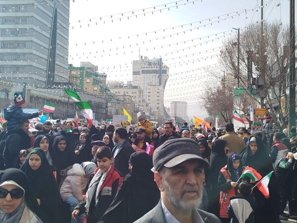 مردم در راهپیمایی ۲۲ بهمن، بار دیگر اتحاد خود را نشان دادند