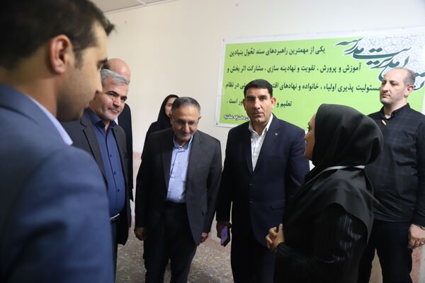 بازدید معاون حقوقی و امور مجلس وزیر آموزش و پرورش از حوزه ارزیابی پذیرفته شدگان کیفیت‌بخشی در آموزشگاه عفتیه تبریز