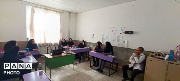  نشست تخصصی « توانا» و اصلاح الگوهای تدریس در شهرستان کلات