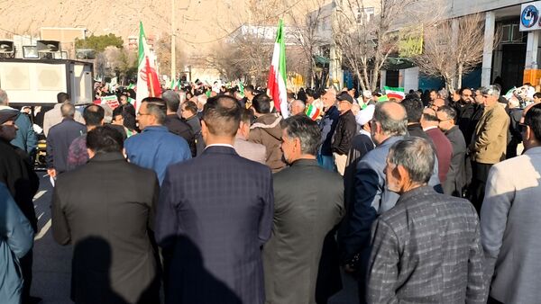 اجتماع حماسی مردم شهرستان زرقان در محکومیت اقدامات تروریستی اخیر