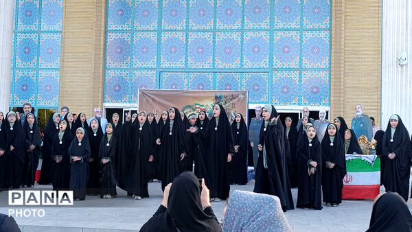 گردهمایی اهالی فرهنگ و هنر در فرهنگسرای سیمرغ نیشابور 