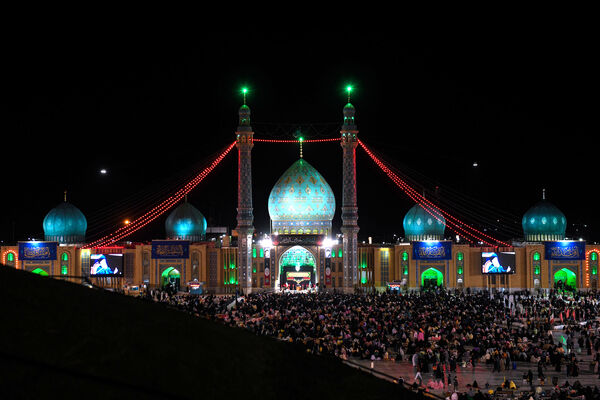مراسم احیاء سومین شب قدر در مسجد مقدس جمکران