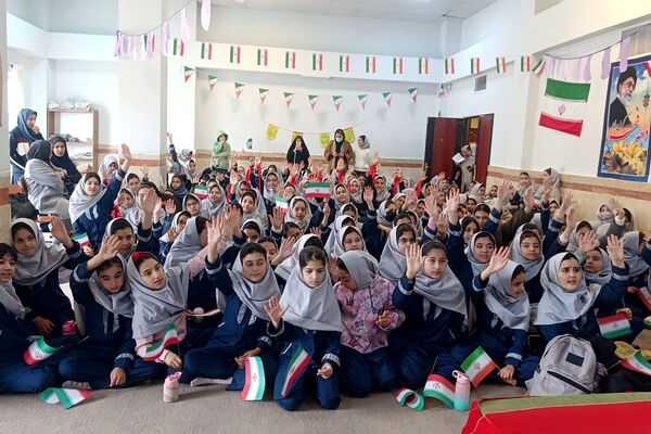 جشن نیمه شعبان در مدرسه شهید اسماعیلی عقدا پردیس 