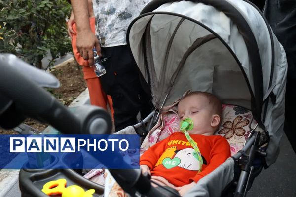 قدم به قدم در مسیر عاشقی اباعبدالله‌الحسین‌(ع)