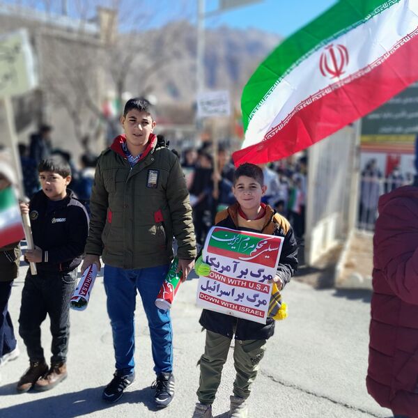 حضور پرشکوه مردم غیور منطقه گندمان در راهپیمایی 22 بهمن