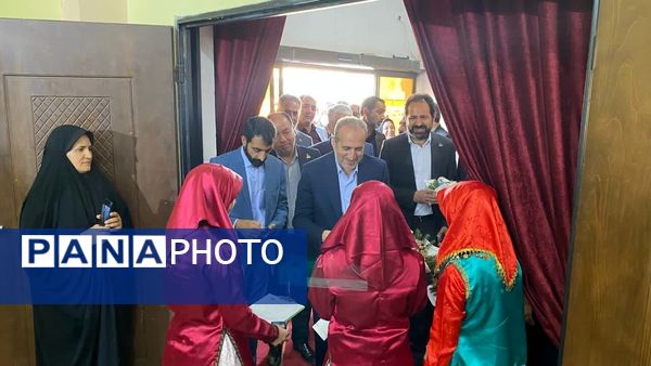 افتتاح پروژه انتقال گاز دشتک زابل به نهبندان