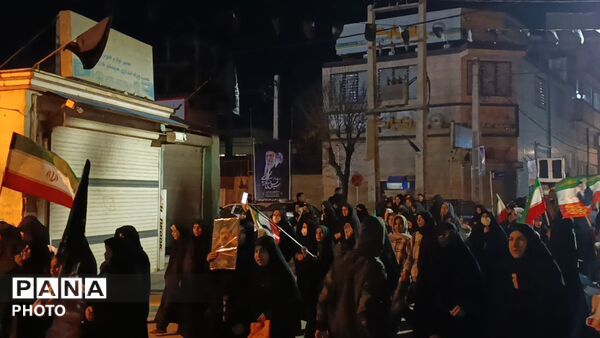 حضور پرشور مردم شهر لالجین در بیعت با رهبر معظم انقلاب