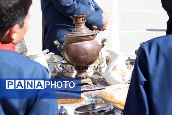 جشنواره دانش‌آموزی «کوک به کوک، حال خوب» در دبستان عطایی‌فرد