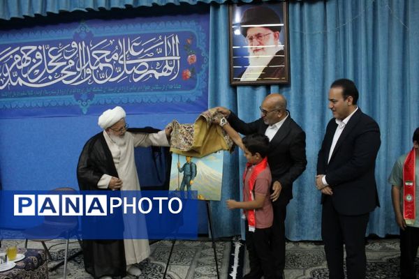 دیدار تشکل‌های دانش‌آموزی یزد با نماینده ولی‌فقیه در یزد