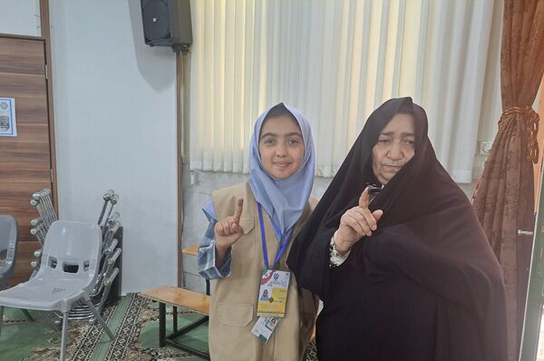 حضور پر شور و نشاط مشهدی‌ها در انتخابات ریاست جمهوری