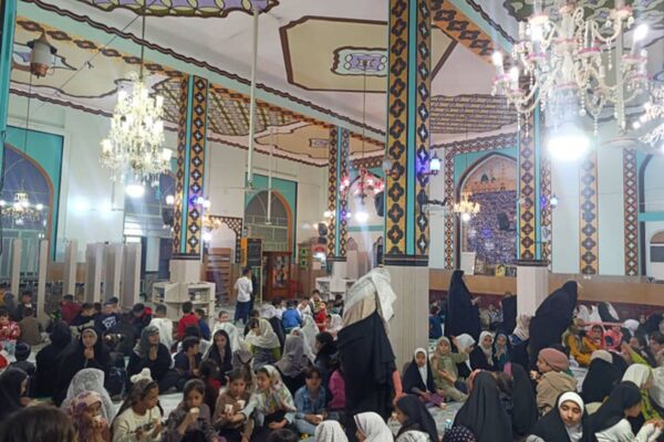 ماه رمضان فرصتی برای جذب نوجوانان وجوانان به مسجد 