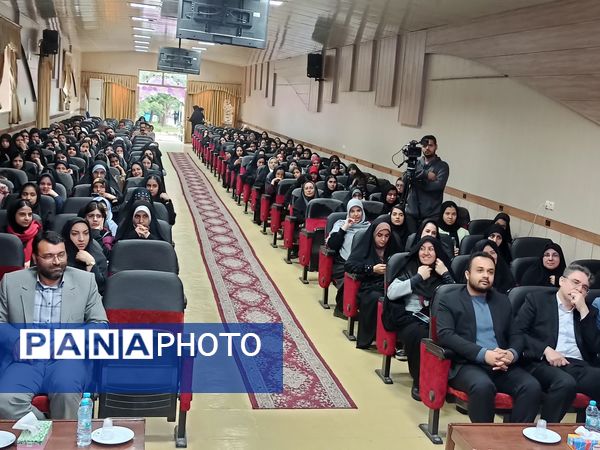 چهاردهمین جشنواره نوجوان سالم و یاریگران زندگی