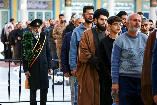 اقامه نماز طلب باران در مسجد مقدس جمکران