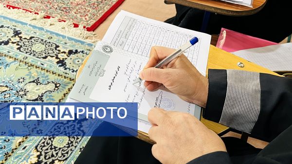 آموزش مقدماتی خبرنگاری پسران کرمان در آموزشگاه پیامبر اعظم(ص)