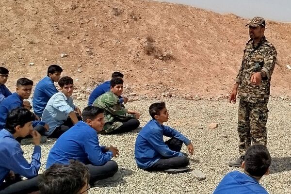 حضور دانش آموزان ناحیه دو شهرری در اردوی میدان تیر شهید جانبزرگی 
