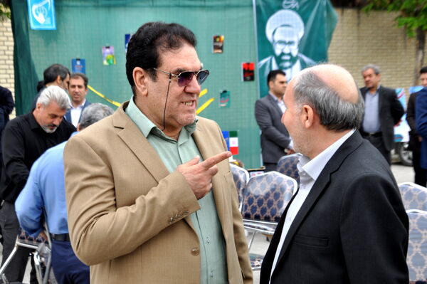 برگزاری آیین نمادین نواختن زنگ سپاس معلم در کرمانشاه