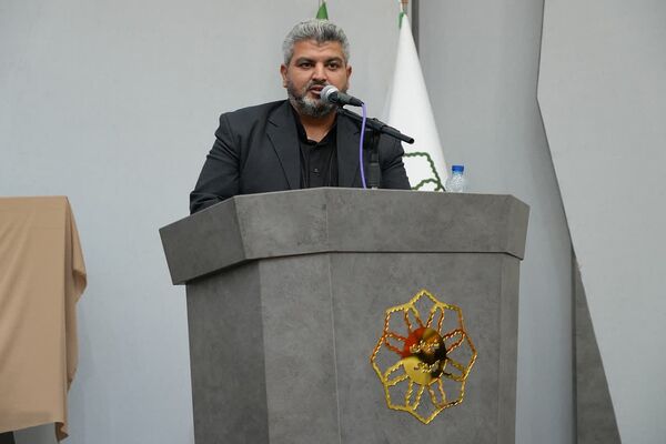 آیین رونمایی از دو اثر فاخر ادبی در شهرداری کهریزک 