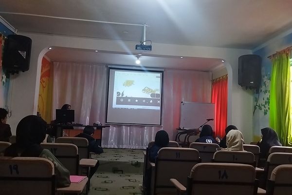 آخرین جلسه از کارگاه خبرنگاری پانا در نیشابور