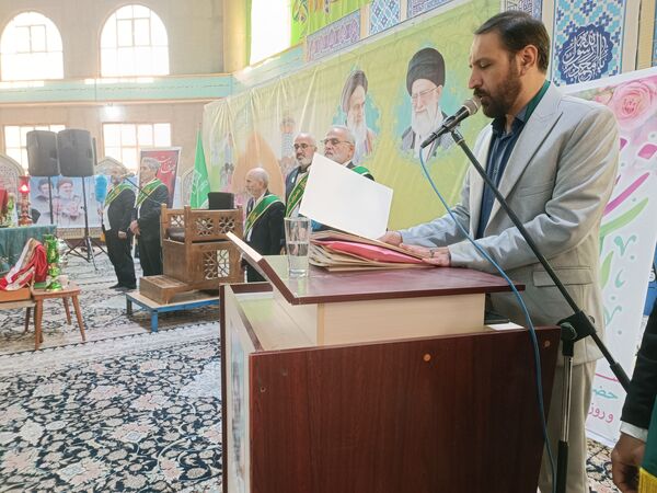 اجتماع بانوان مقاومت و تجلیل از همسران جانبازان در مصلی نماز جمعه شهرستان قدس