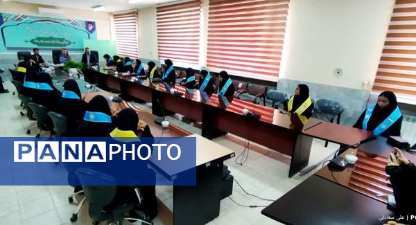 نشست هم‌ اندیشی دانش‌آموز خبرنگاران پانا در شهرستان کلات