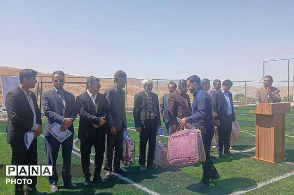 بهره‌برداری از زمین چمن مصنوعی روستای نامانلو شهرستان شیروان