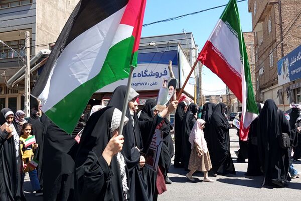حضور باشکوه مردم رباط‌کریم در راهپیمایی روز قدس 