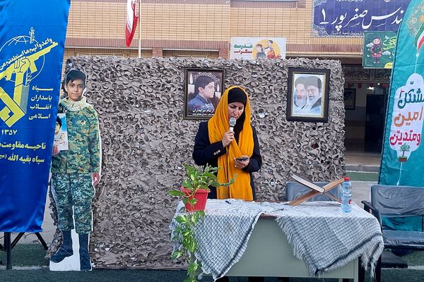 ایین بزرگداشت دانش‌آموز شهید حمله تروریستی شاهچراغ(ع)