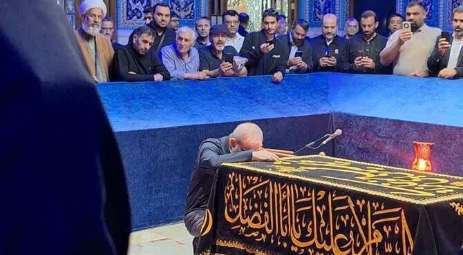 ادای احترام رئیس‌جمهور به مزار نورانی رهبر شهید و عظیم‌الشأن انقلاب