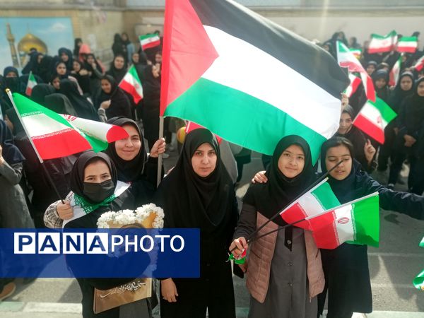 مراسم گرامیداشت شهدای مقاومت در دبیرستان گلشن آزادی مشهد