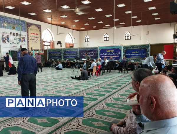 برپایی میز خدمت به‌مناسبت هفته دولت در میاندورود 