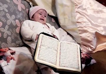 مادر و کودک، هم‌قدم در مسیر دعا