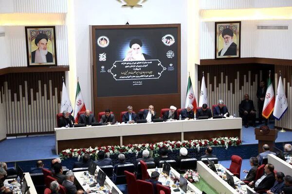 نشست مشترک اعضای شورا و روسای ادارات آموزش و پرورش در استانداری خراسان‌رضوی 