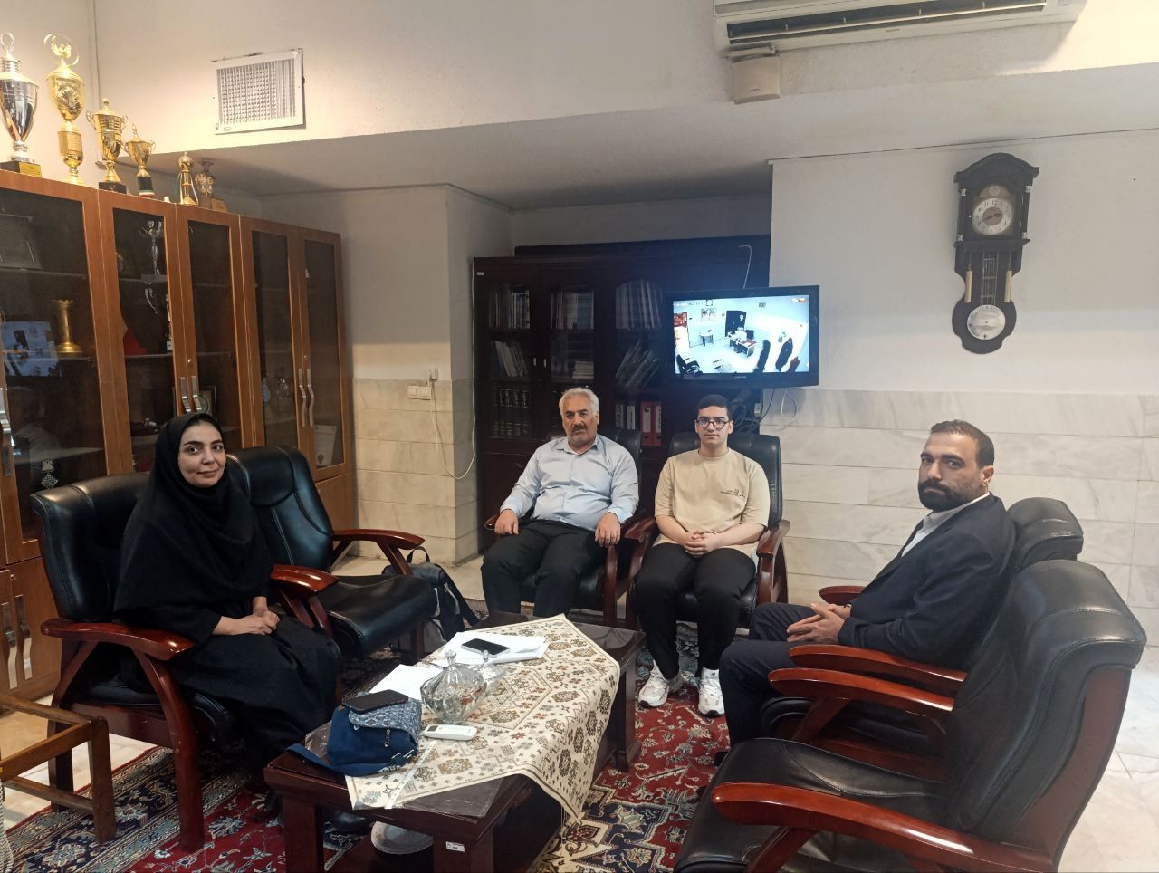 قدردانی سینا موحد از حمایت‌های فدراسیون شطرنج در دیدار با شادی پری‌در