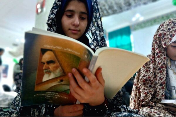 اعتکاف دانش‌آموزی؛ مدرسه معنویت در دل مساجد
