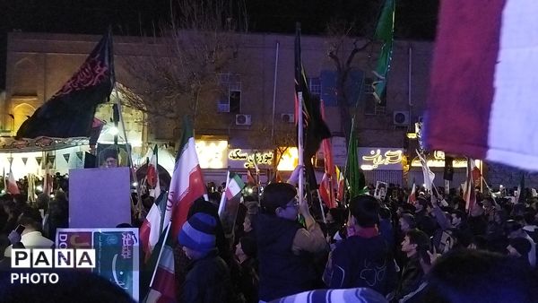 حضور نسل های مختلف در اجتماعات شبانه نیشابور