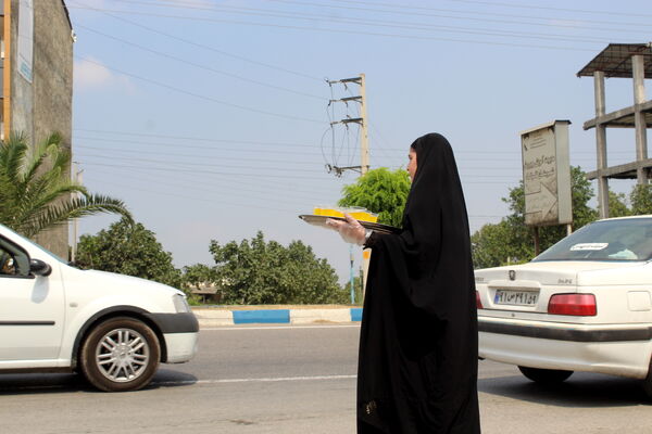 میزبانی دانش‌آموزان گلوگاهی از مسافران و زائران رضوی 