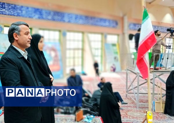 پیش اجرای گروه ۱۰۰۰ نفره پیشتازان قبل از اجلاسیه سراسری نماز