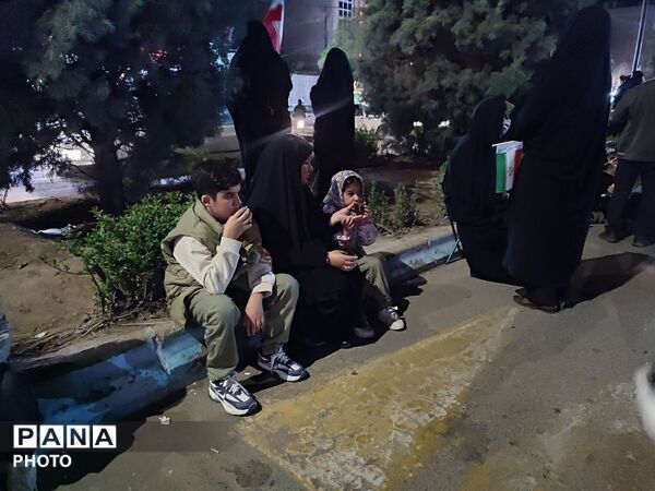 قاب پانا میزبان اجتماع پرشور مردمان ولایت مدار نیشابور در بلوار فضل