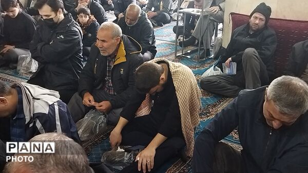 عزاداری مردم نیشابور برای شهادت رهبر عزیز انقلاب اسلامی 