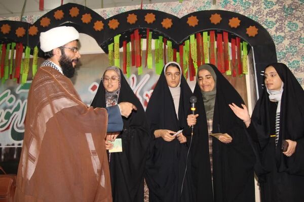دانش‌آموزان سه منطقه چهارمحال‌وبختیاری به مناطق عملیاتی غرب کشور اعزام شدند