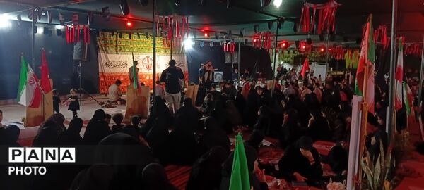 عزاداری شب‌های محرم در گلزار شهدای شجره طیبه میناب