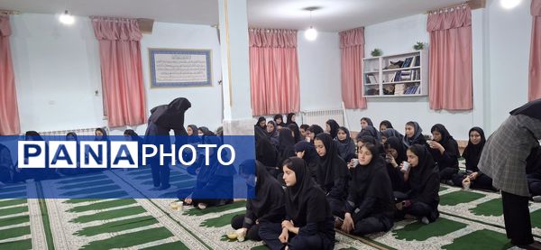 گرامیداشت ایام فاطمیه در مدرسه فضیلت 