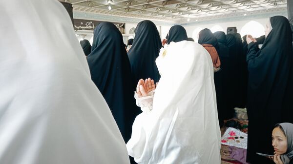 حضور دانش آموزان در نماز جمعه کاشمر