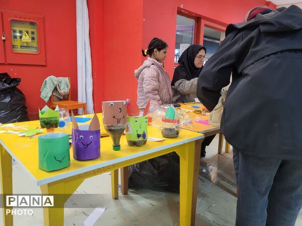برگزاری جشنواره ضیافت نور توسط کهکشان کودکی درفرهنگسرای کودک و آینده 