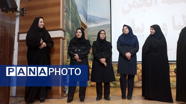 جلسه اولیا مربیان دبیرستان سرافرازان 