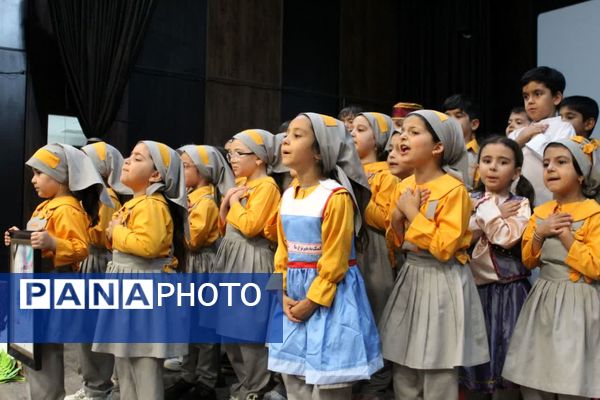 جشنواره هویت ملی اسلامی کودکستان‌های شهرستان گرمه