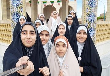 نماهنگی ماندگار با اجرای حماسی هیئت دانش آموزی بنات الزهرا(س)