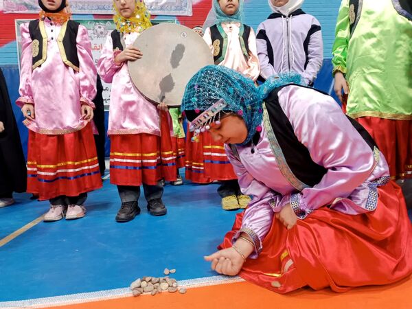 آئین افتتاحیه مسابقات فوتسال دانش‌آموزی منتخب آموزشگاه های شهرستانهای استان تهران به میزبانی ورامین 